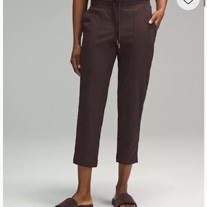 Dance Studio Espresso crop